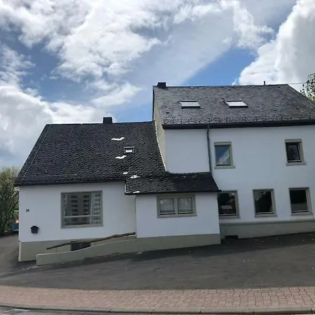 펜션 Big Childfriendly Holidayhome In The Eifel *