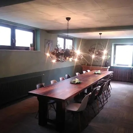 펜션 Big Childfriendly Holidayhome In The Eifel *