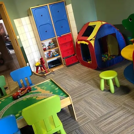 Big Childfriendly Holidayhome In The Eifel * Grosslangenfeld