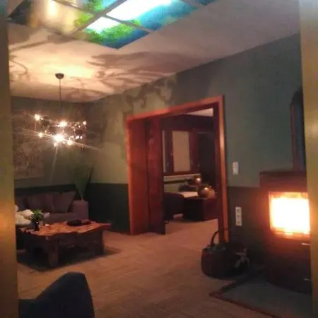 Big Childfriendly Holidayhome In The Eifel 펜션 Grosslangenfeld