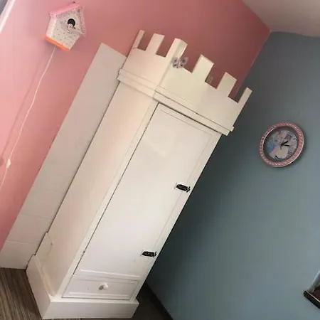 Big Childfriendly Holidayhome In The Eifel *
